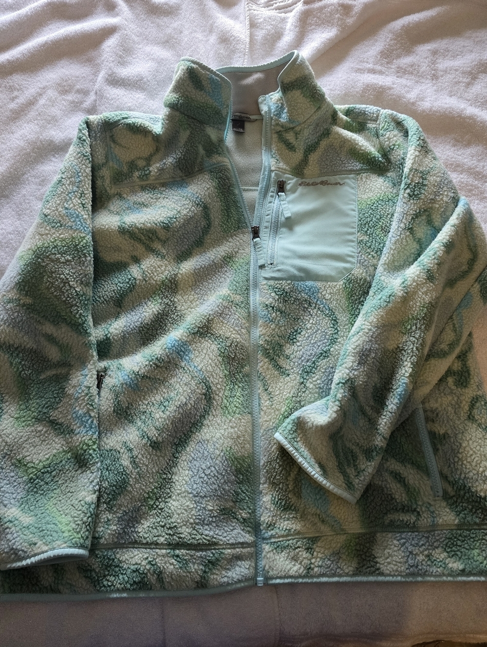 Eddie Bauer Women's Mint & Cream Patterned Teddy Fleece Jacket